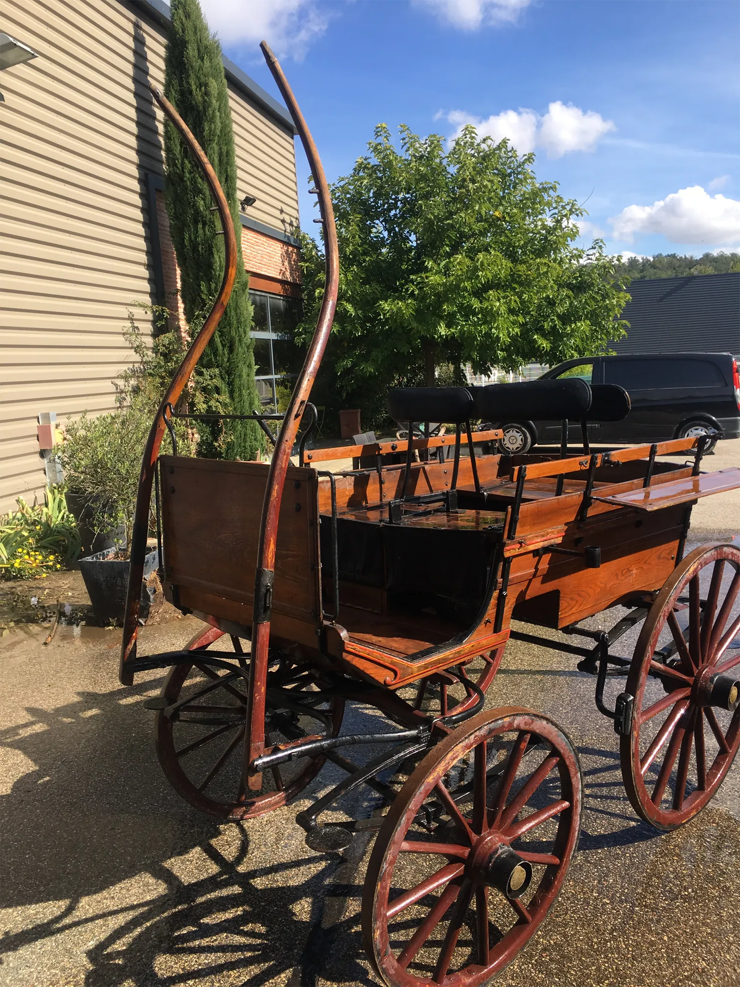 Voitures d'Antan Calèche Derby Cart 11