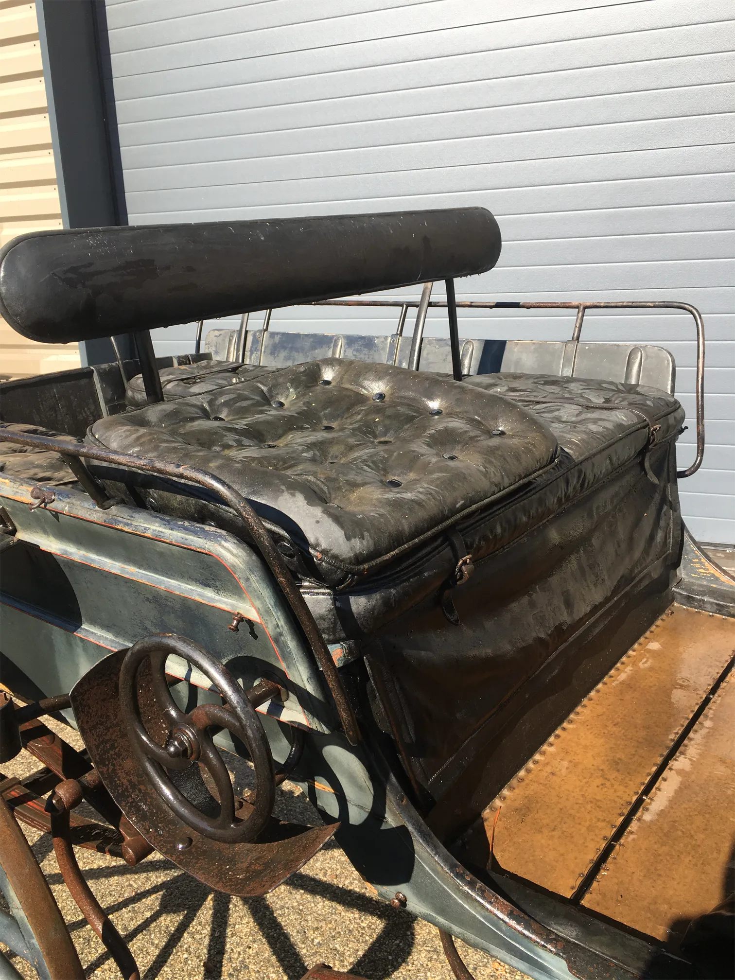 Voitures d'Antan Calèche Wagonette 11