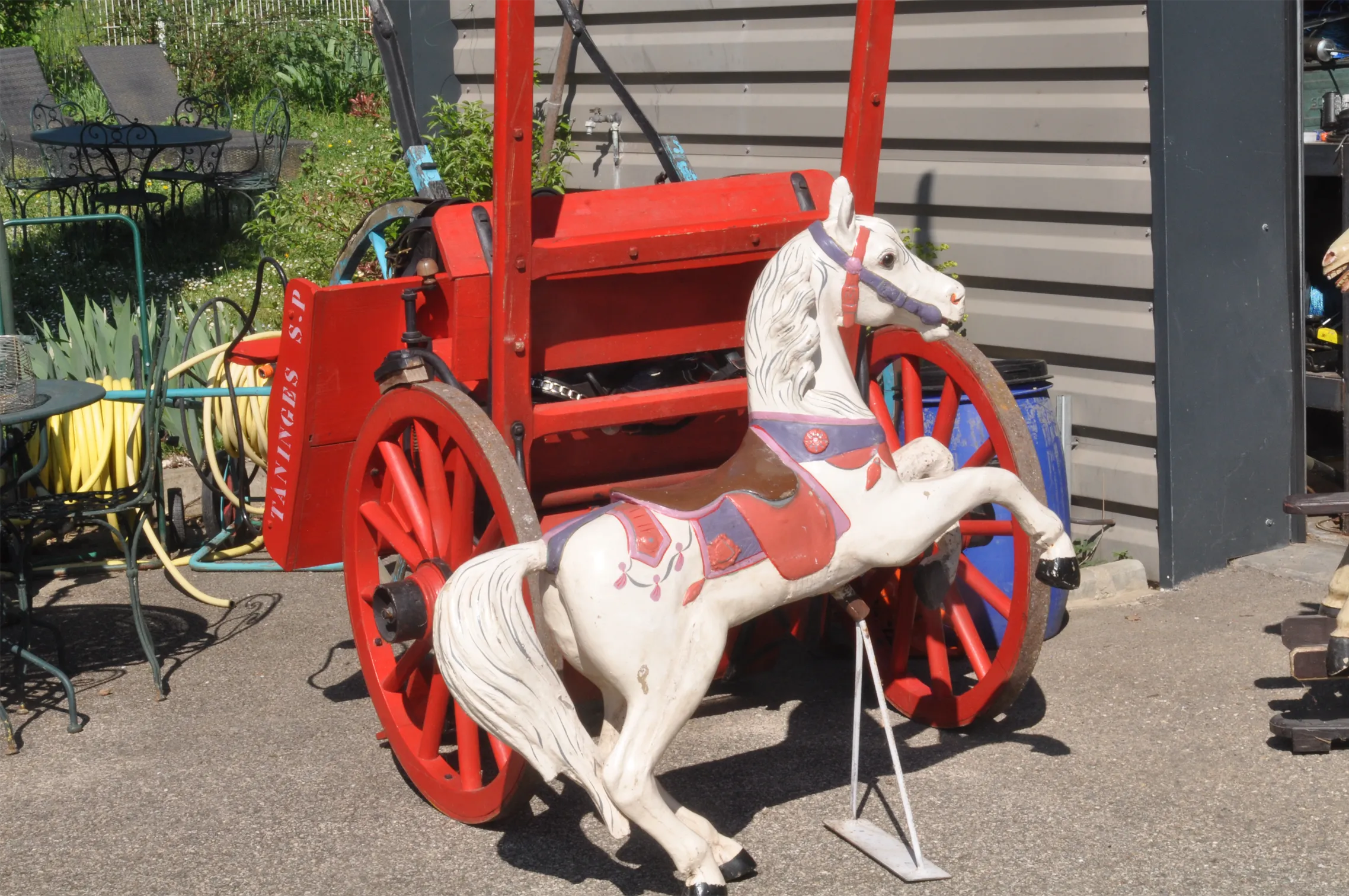 Voitures d'Antan Cheval de Manège 1 11