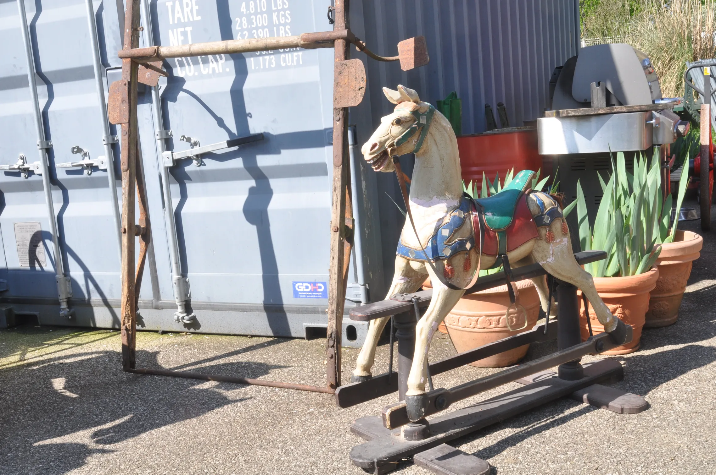 Voitures d'Antan Cheval de Manège Bascule Grand Modèle 11
