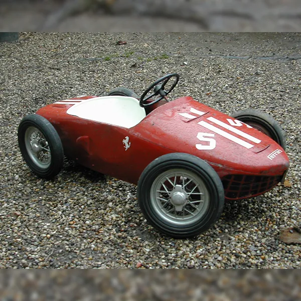 Voitures d'Antan Voitures Pédale Ferrari 2