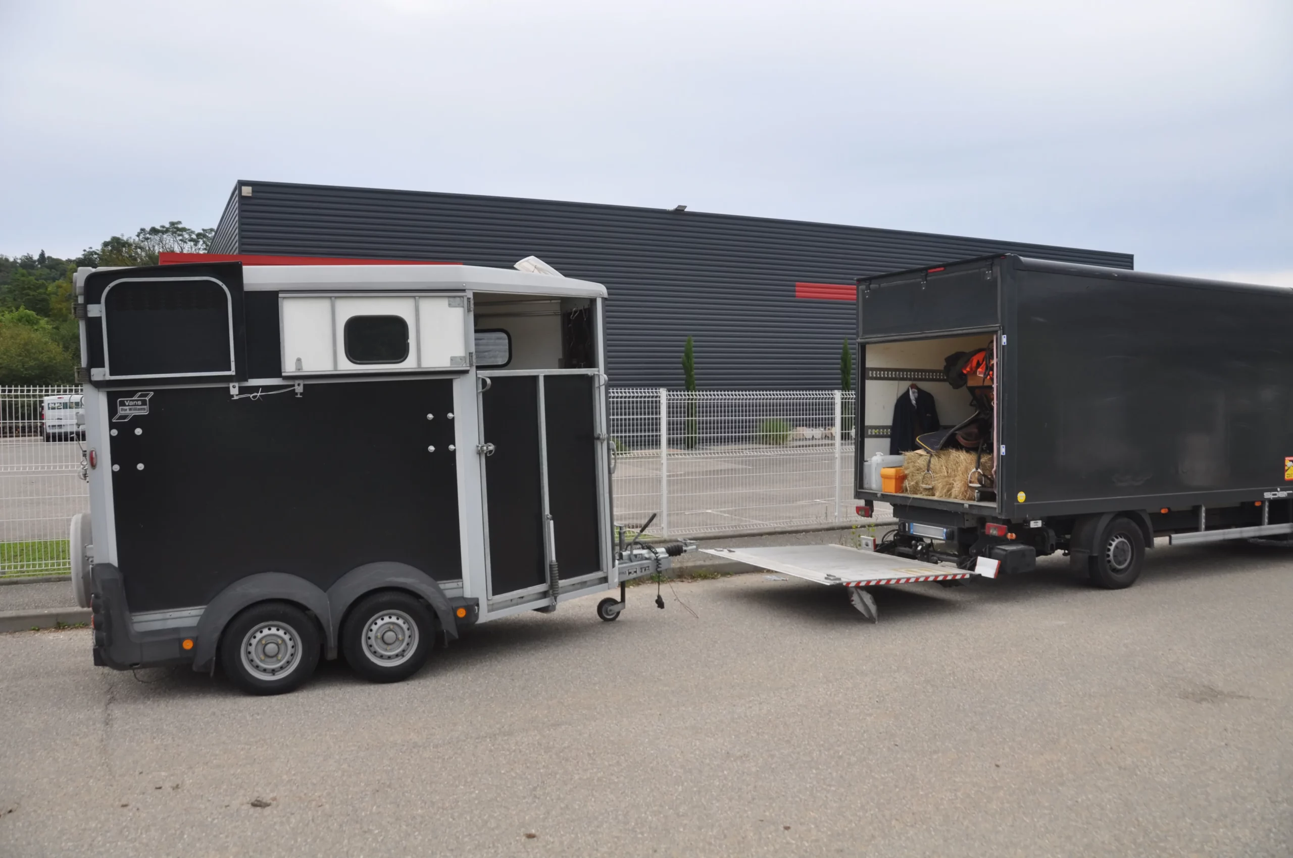 Voitures d'Antan - Logistique Location Calèche Lyon 1.4